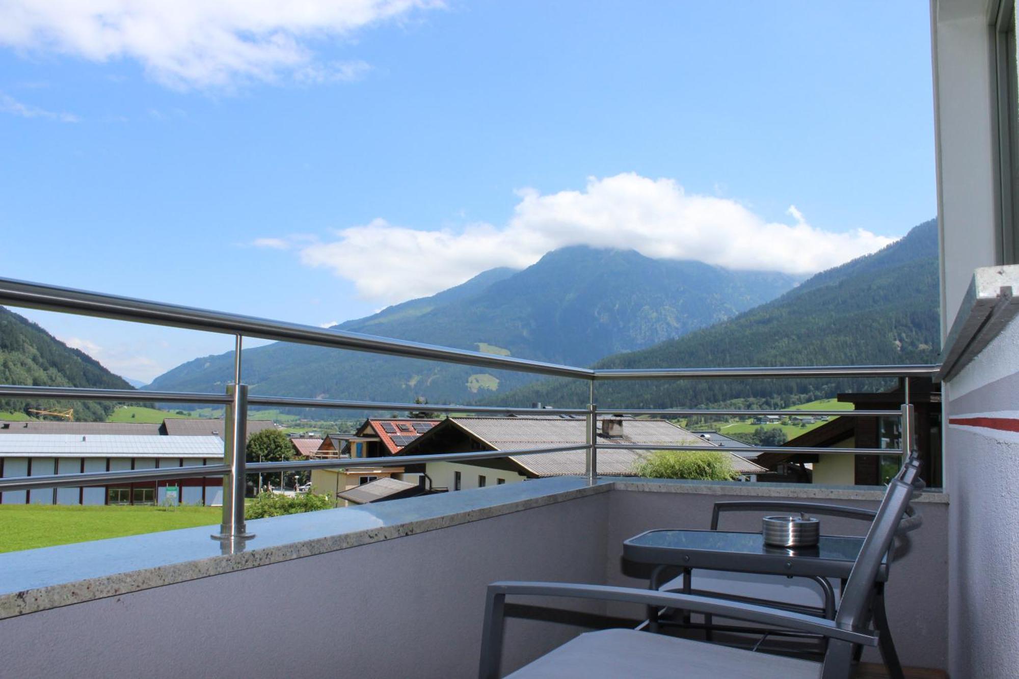 Ferienhaus Bergauf With Hot Tub Neukirchen am Großvenediger Exteriör bild