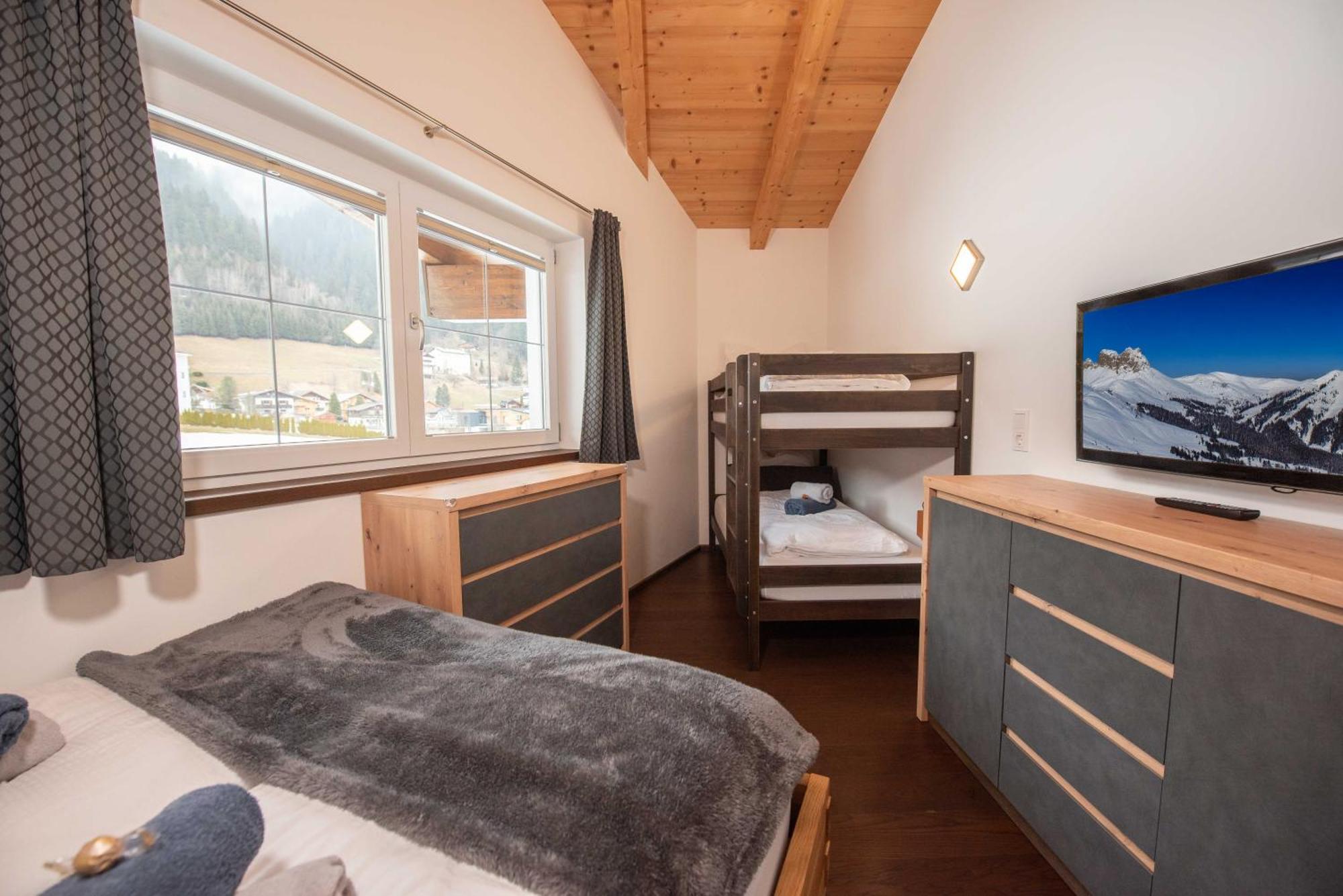 Ferienhaus Bergauf With Hot Tub Neukirchen am Großvenediger Exteriör bild